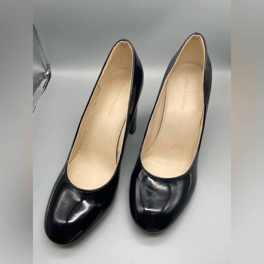 Women’s Marc Fisher black high heeled shoes. Size 7. $50. AC054